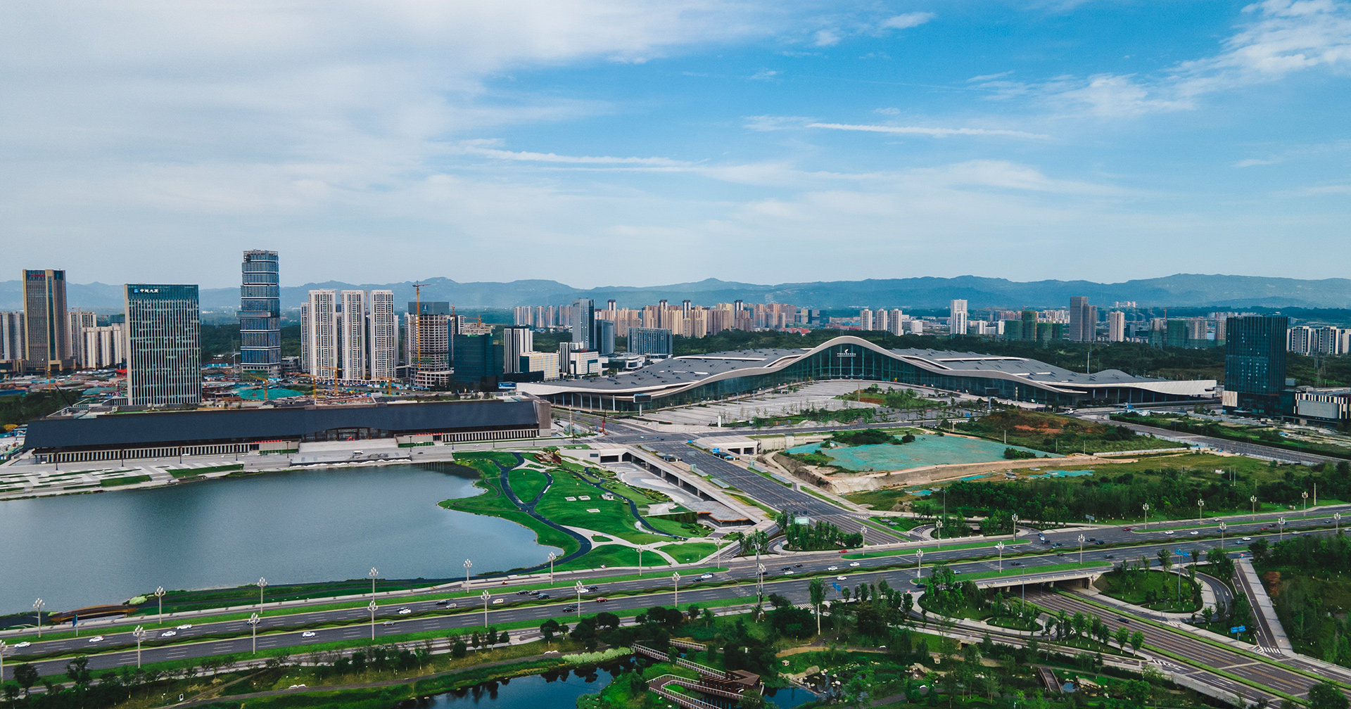 中國西部國際博覽城(四川省成都市天府新區福州路東段88號)